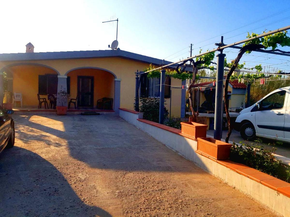 Villetta Su Barrali أروسييْ المظهر الخارجي الصورة